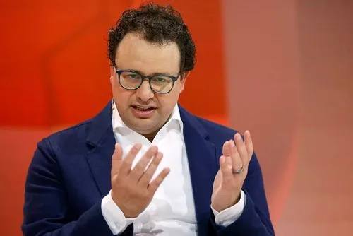Anthropic CEO Says the AI Race Should Slow Down