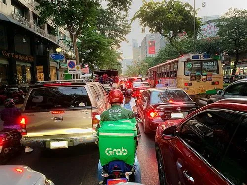 Bot Pantau Grabfood Tracks GrabFood Orders with a Live Sharelive Map